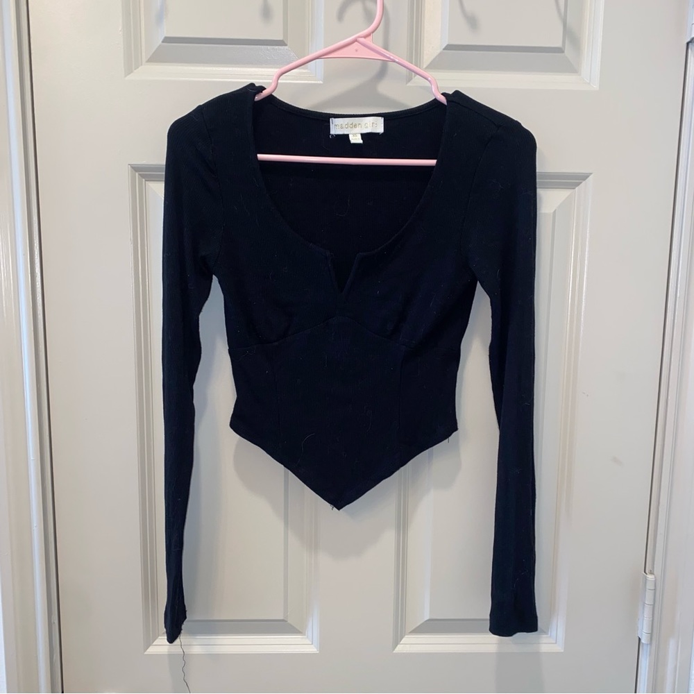 Madden Girl Black Long Sleeve Cropped Top. Size Small.